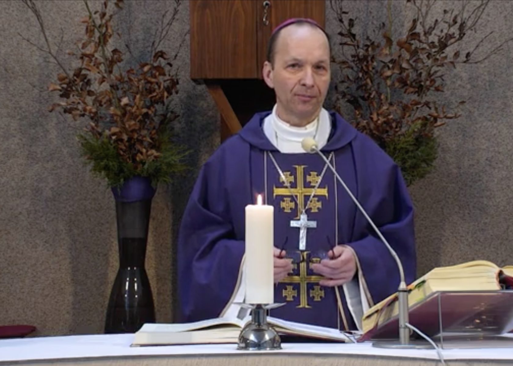 Biskup Haľko slúžil omšu pre slovákov v zámorí